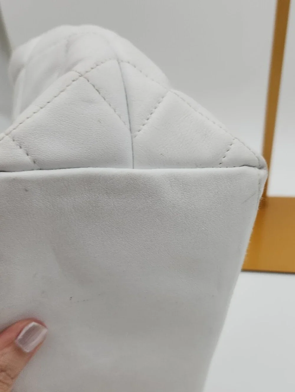 Giani Bernini Quilted White Leather Shoulder Bag with Gold Chain Strap